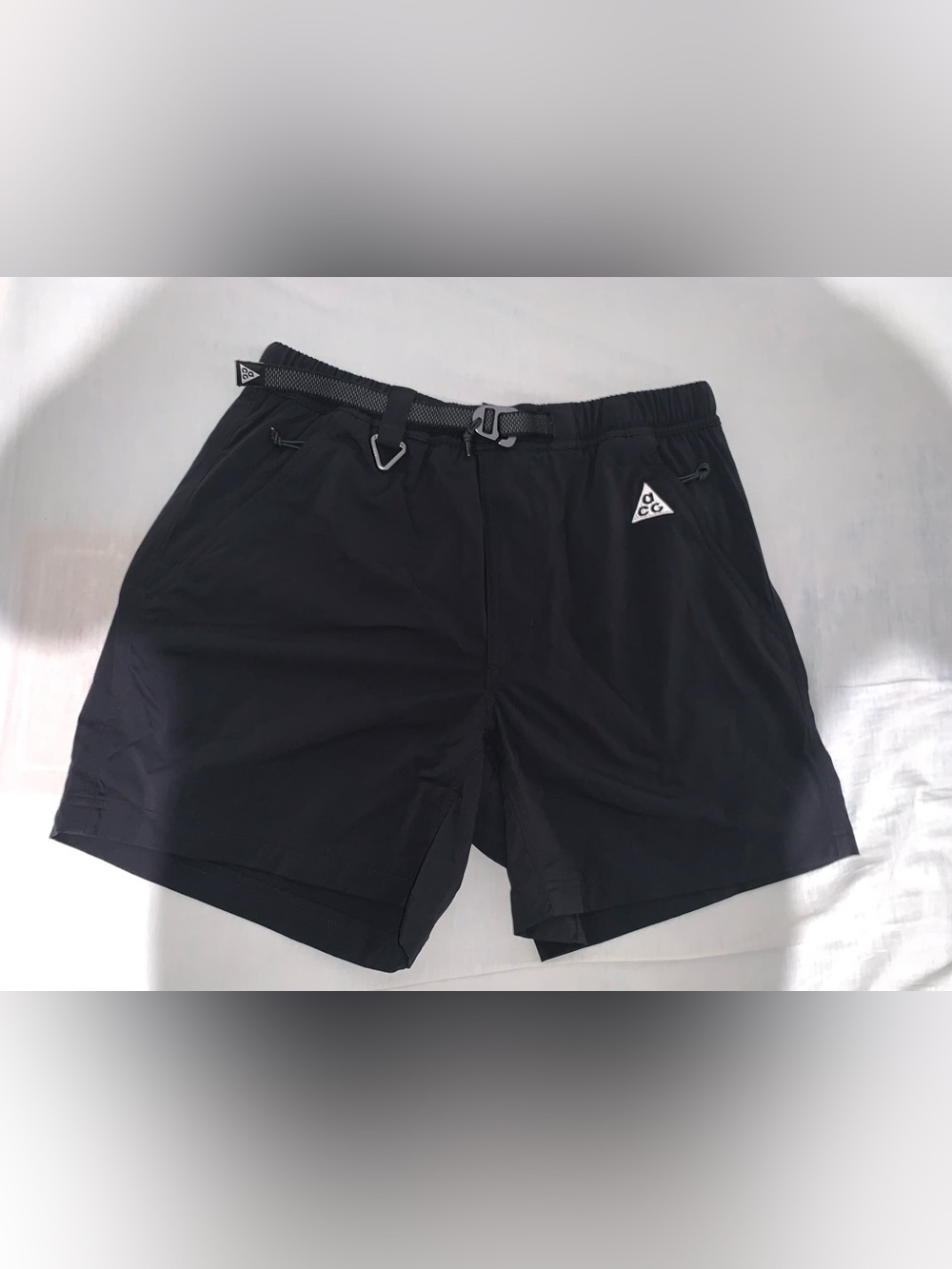 Nike ACG Logo Belted Nylon Straight-Leg Shorts Black/Anthracite Size: Medium
